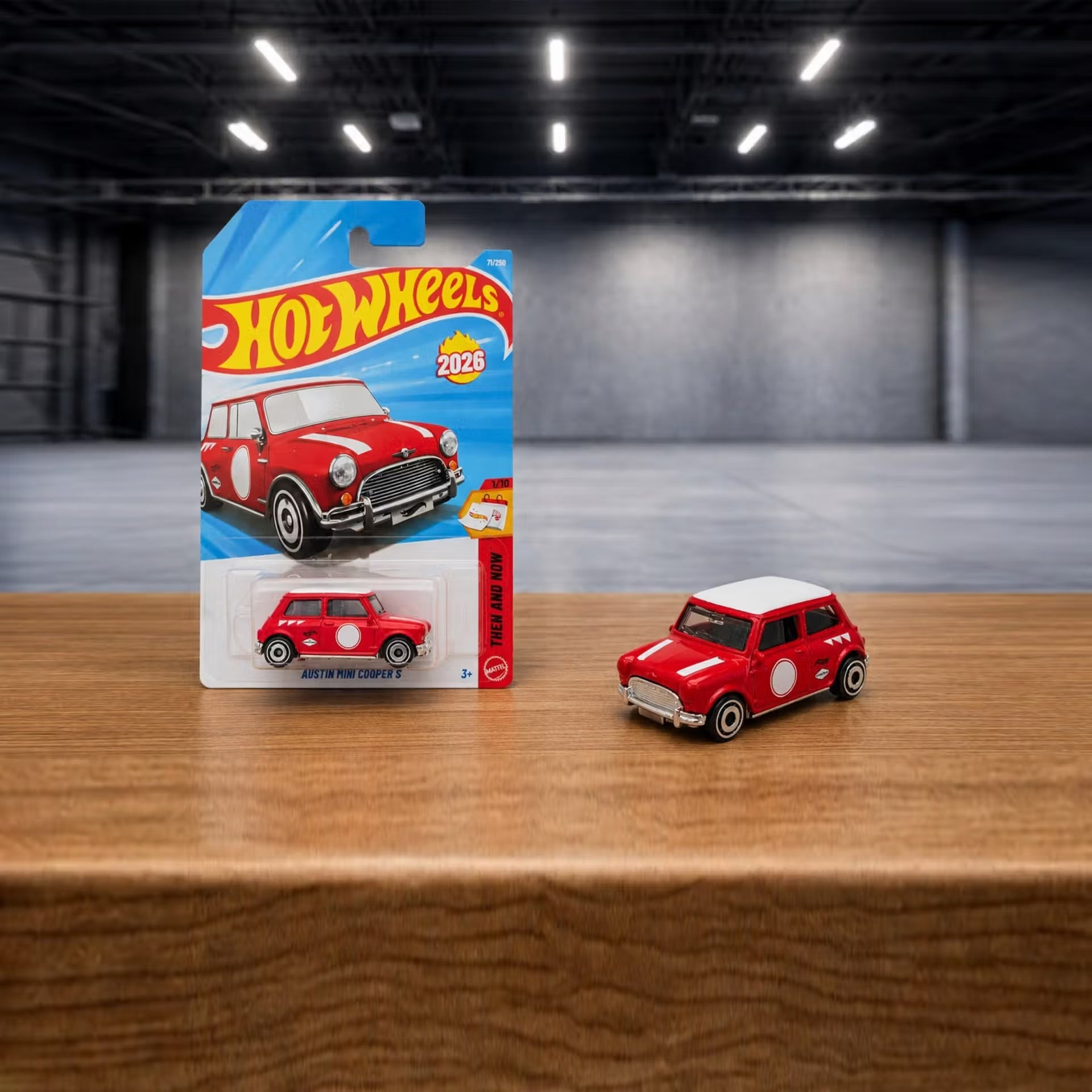 Smily Buds Hot Wheels Austin Mini Cooper S Then and Now Ages 3 and Up 71/250 (Red)