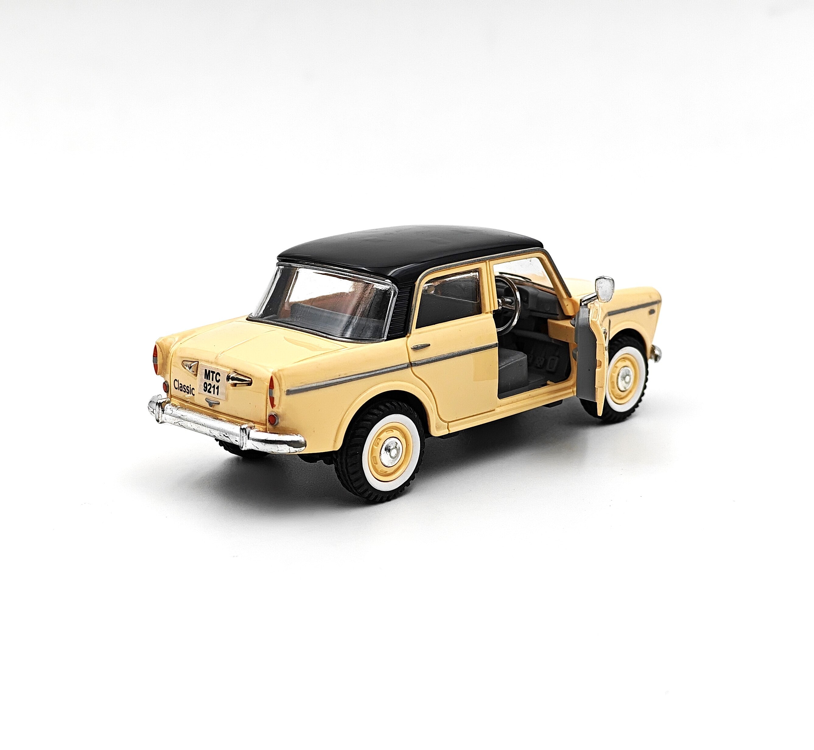 Smily Buds - Vintage Model MTC 9211 Padmini Fiat Classic Toy Pull Back Cars