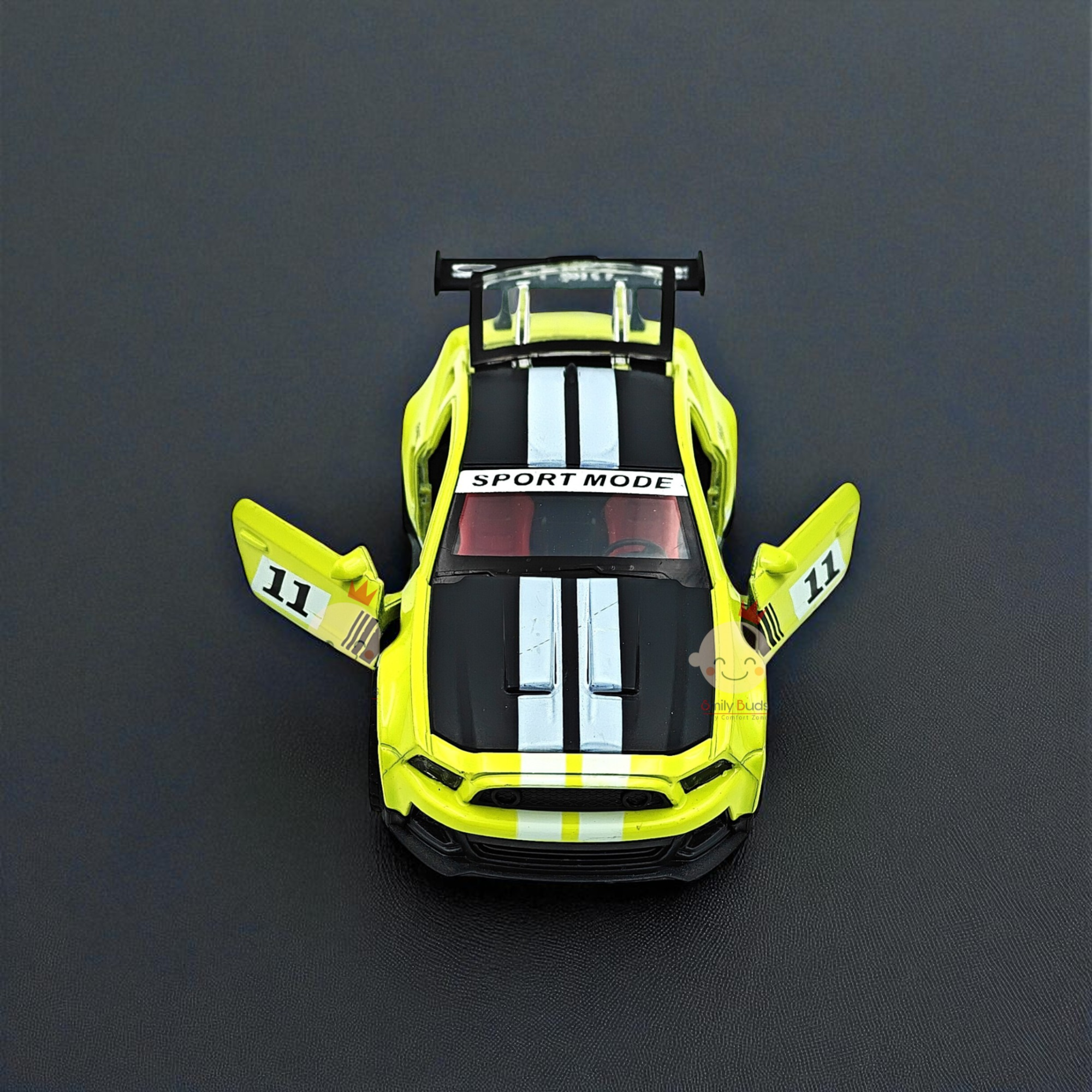 Smily Buds Premium Die-Cast Metal Mustang Sport Car Model 1:36 Scale Combo